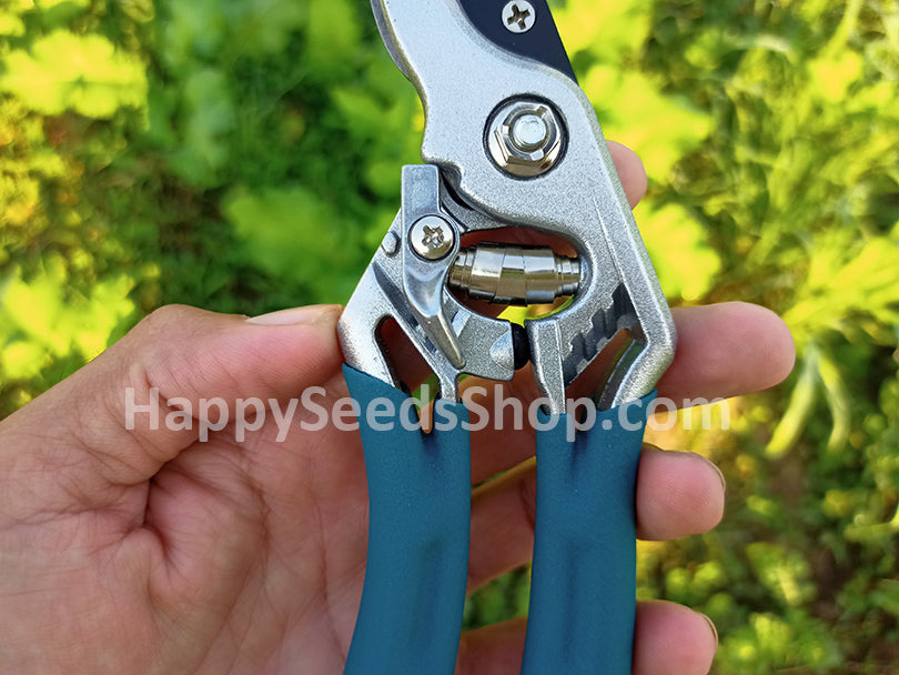 Pruning Shear Total company T001